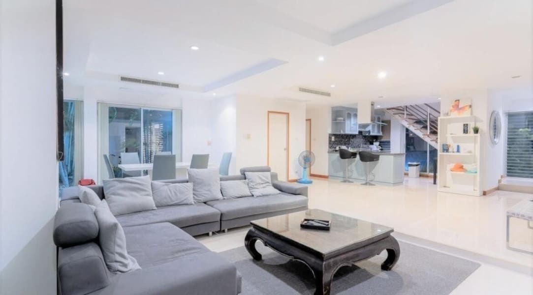 Palm Hills Golf Club &amp; Residence