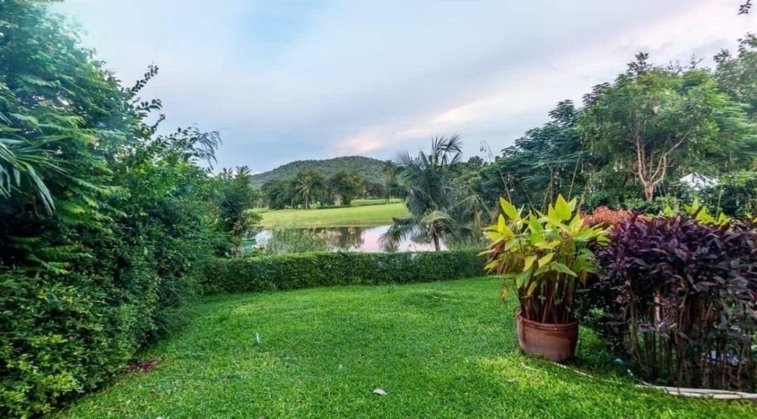 Palm Hills Golf Club &amp; Residence