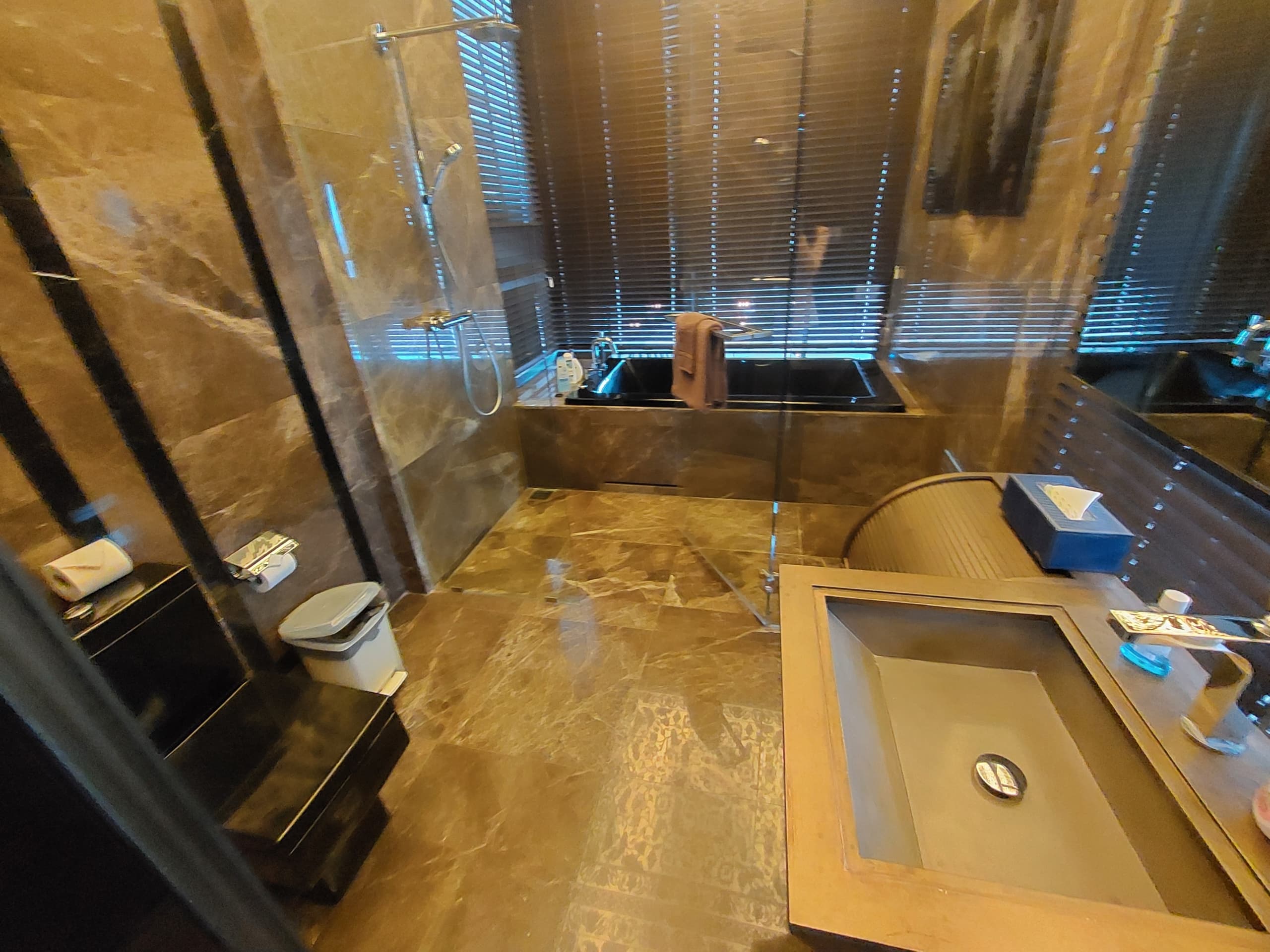 Hyde Sukhumvit 13 (Penthouse)