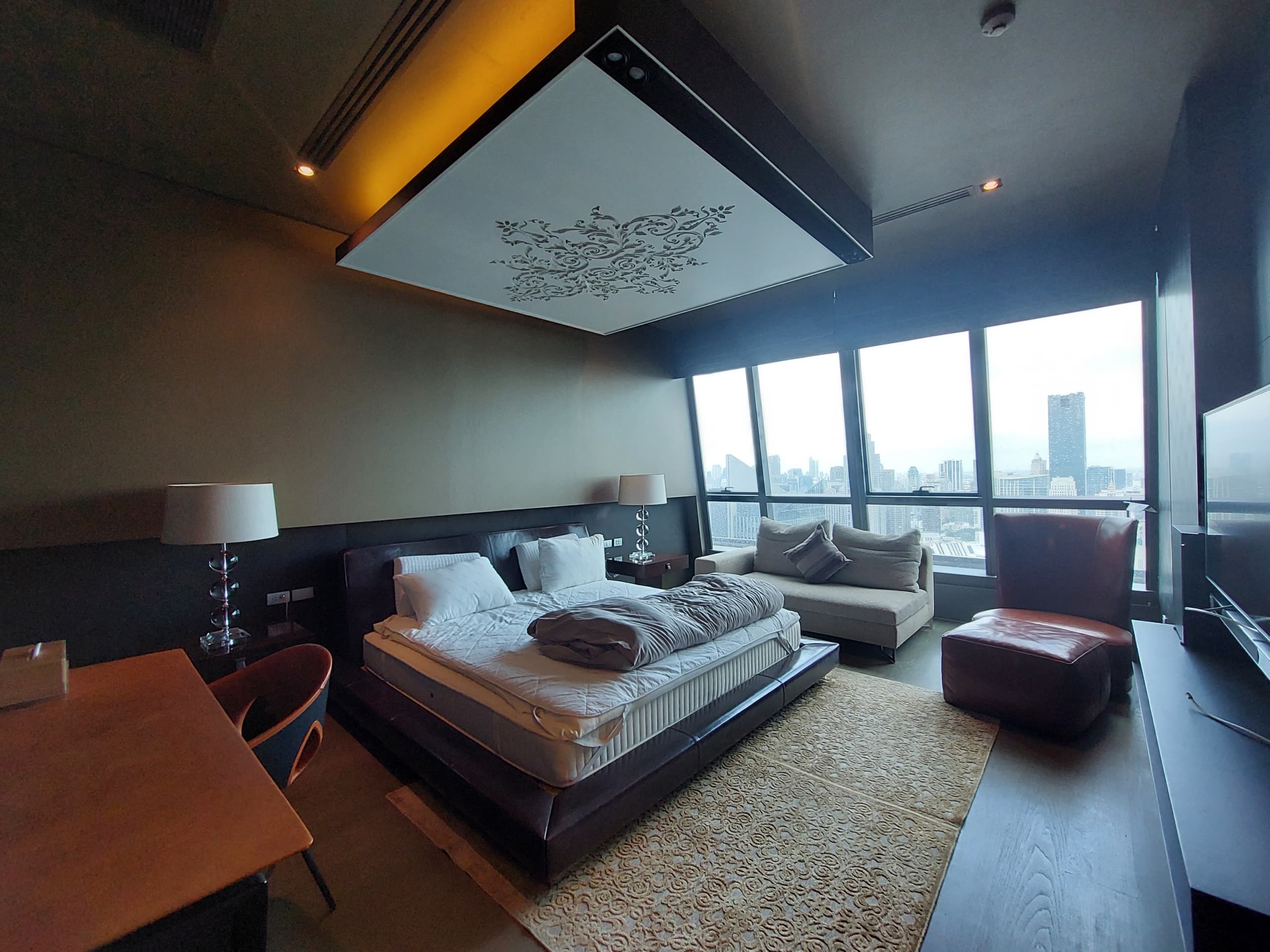 Hyde Sukhumvit 13 (Penthouse)