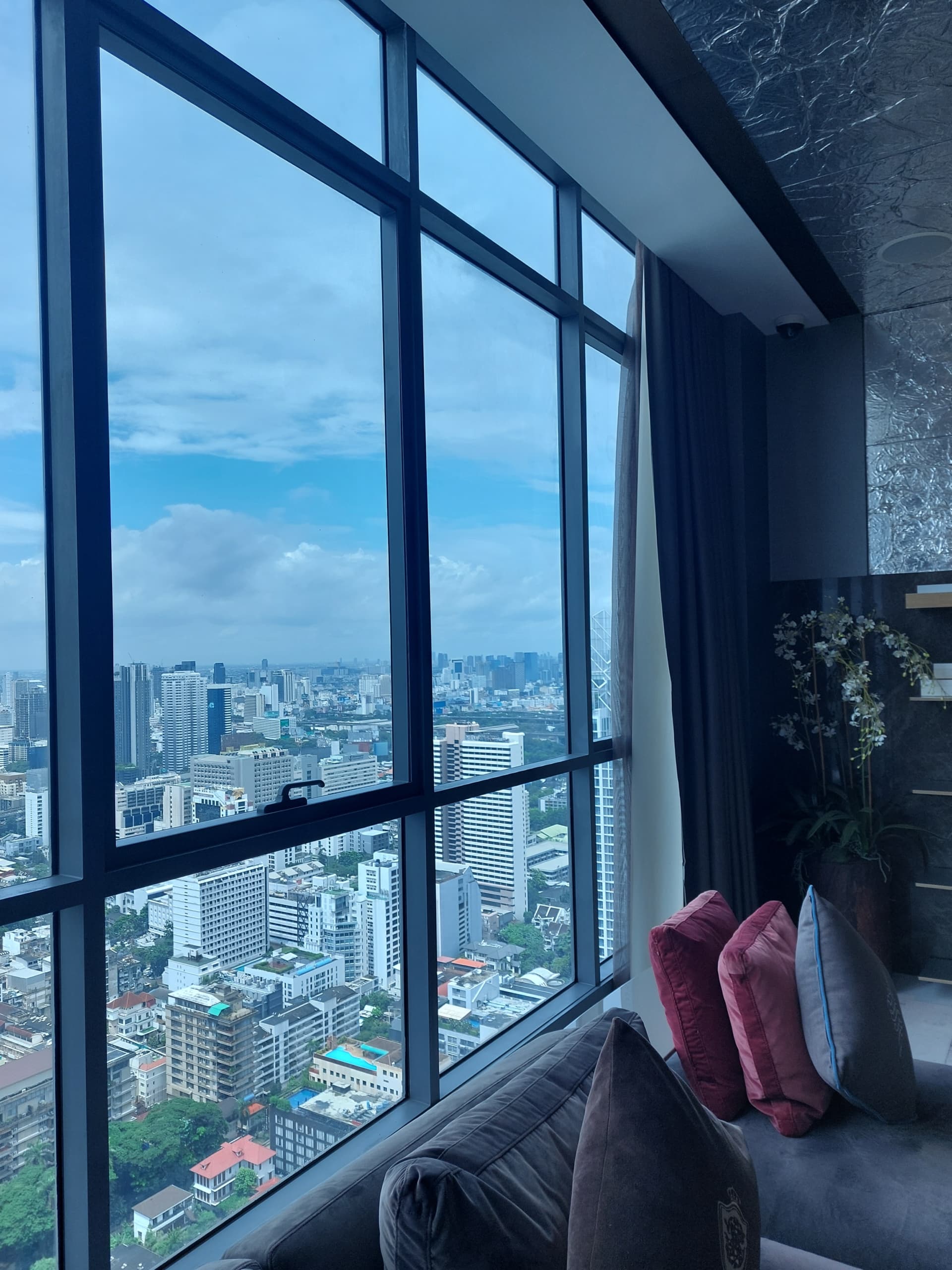 Hyde Sukhumvit 13 (Penthouse)