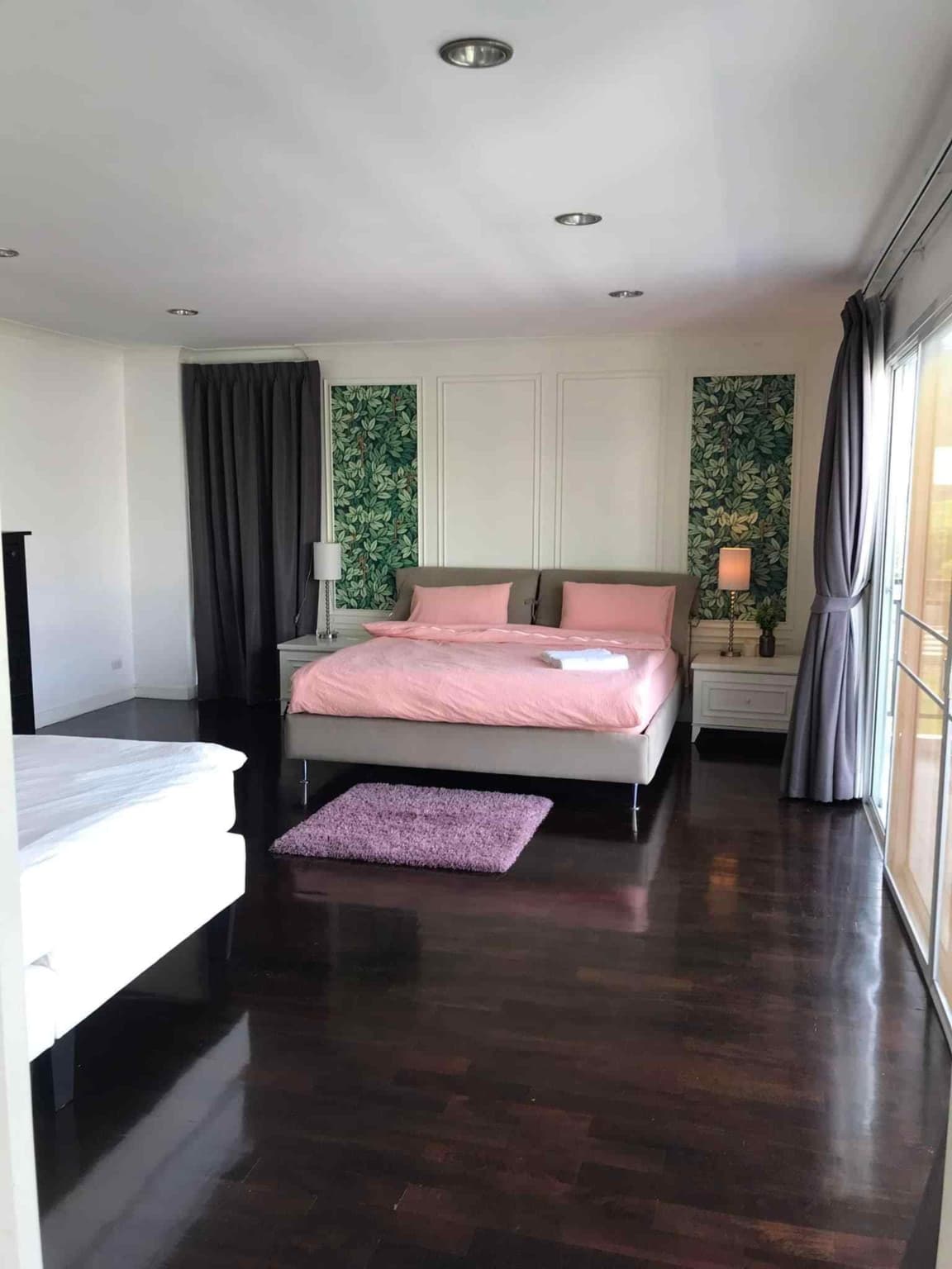 Thararom Village Pool Villa (Ramkhamhaeng)