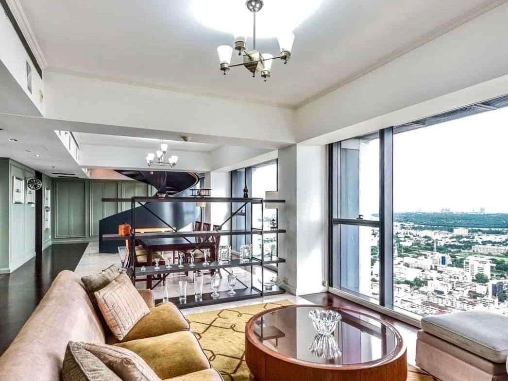 The Met Condominium Penthouse