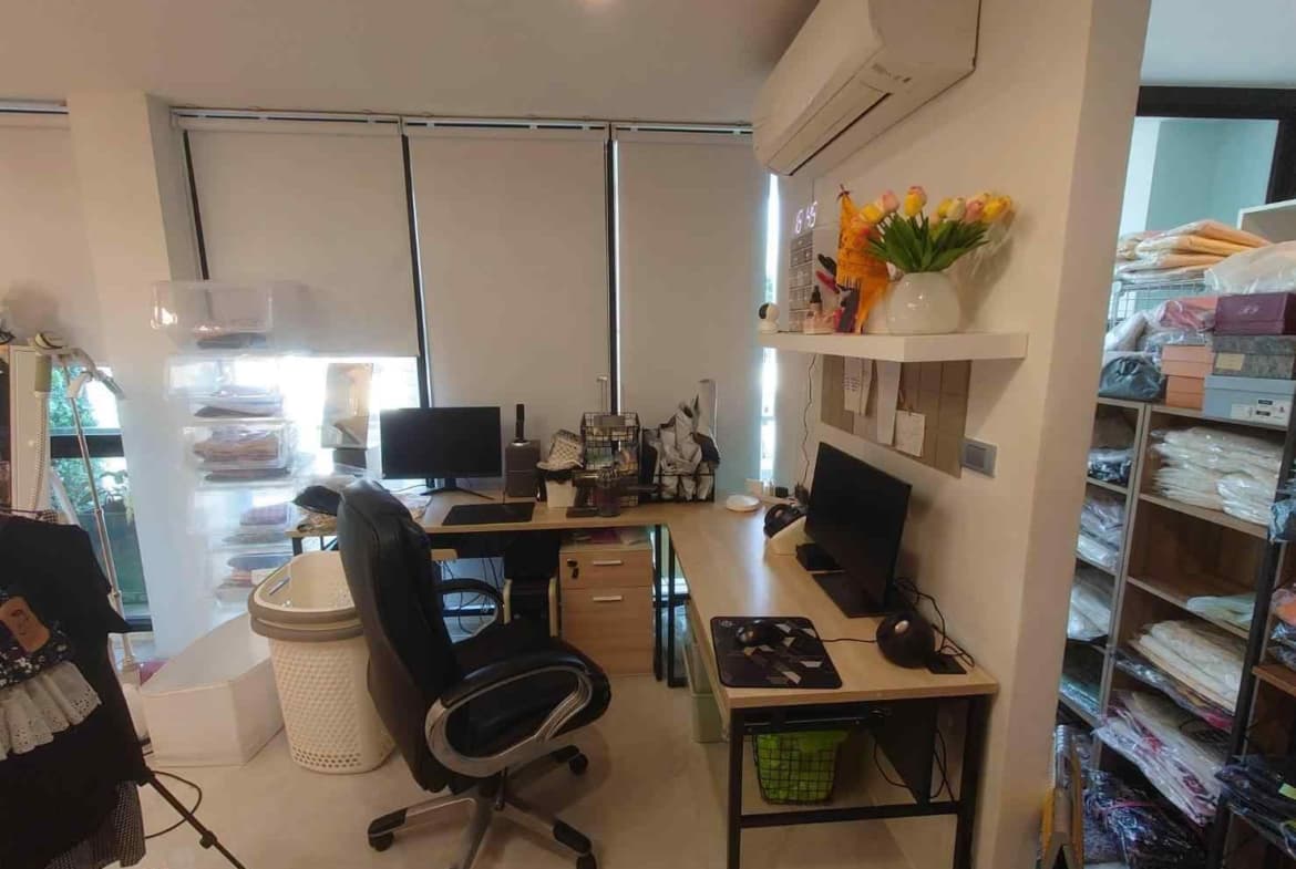 Glam Glamorous Living Townhome (Chokchai 4)