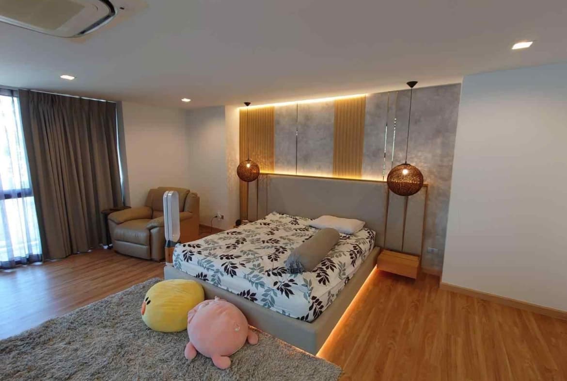 Glam Glamorous Living Townhome (Chokchai 4)