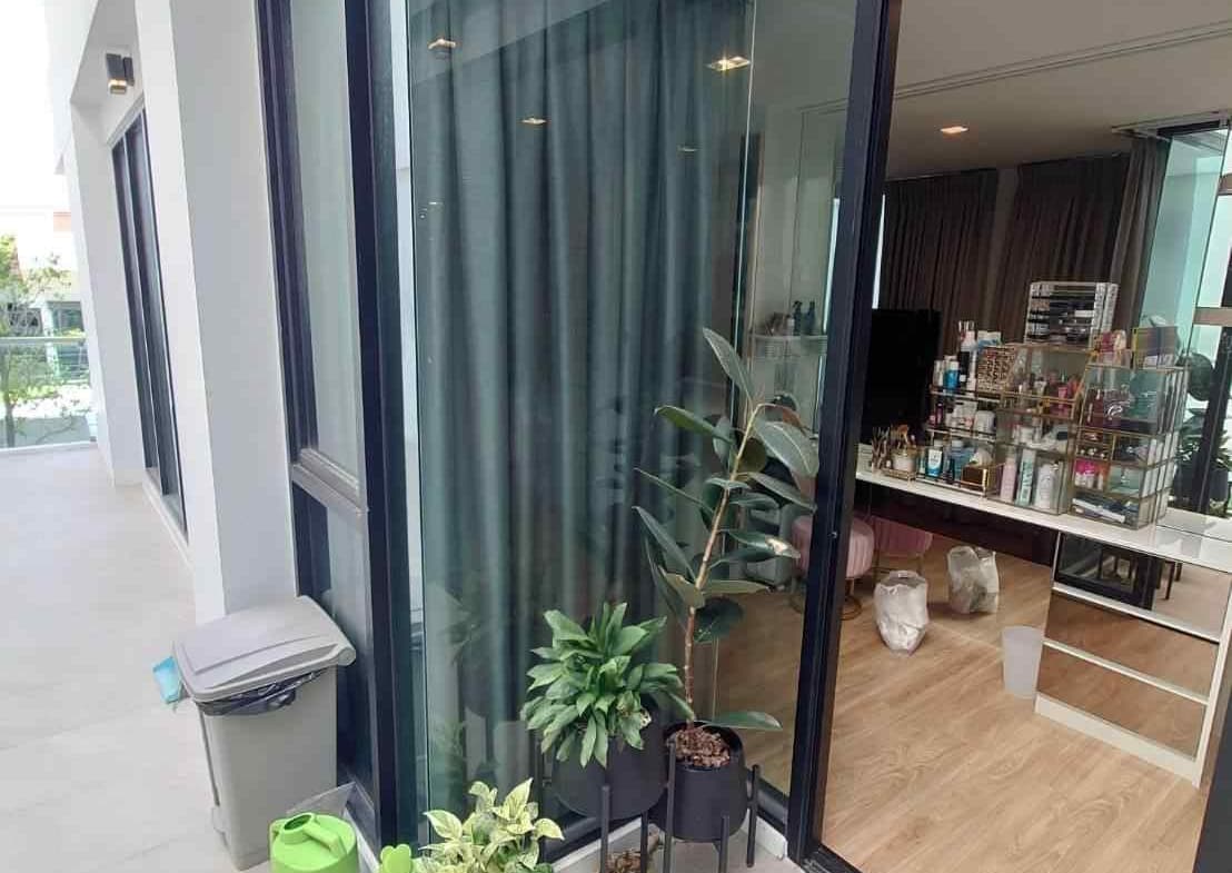Glam Glamorous Living Townhome (Chokchai 4)