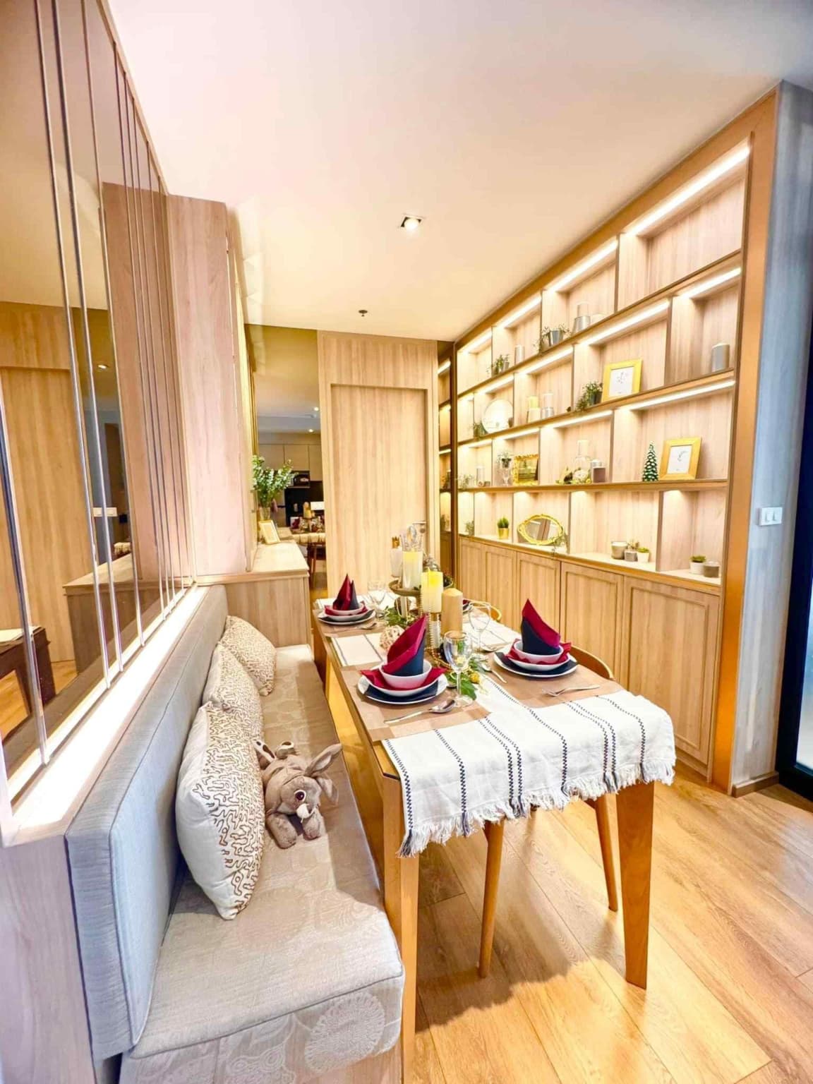 Park Origin Phrom Phong