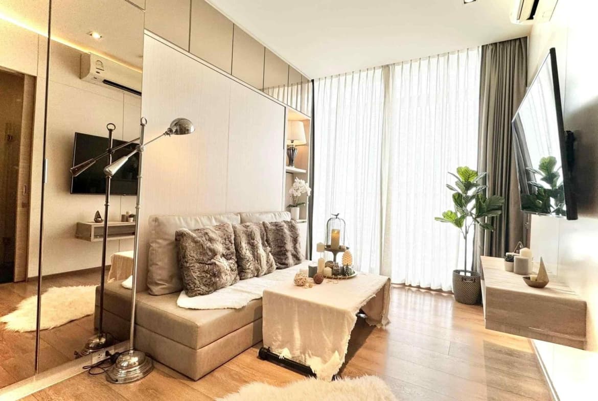 Park Origin Phrom Phong