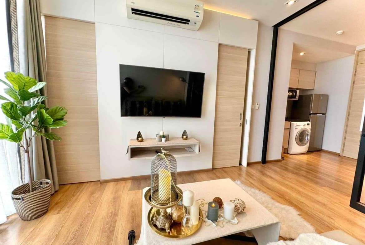 Park Origin Phrom Phong