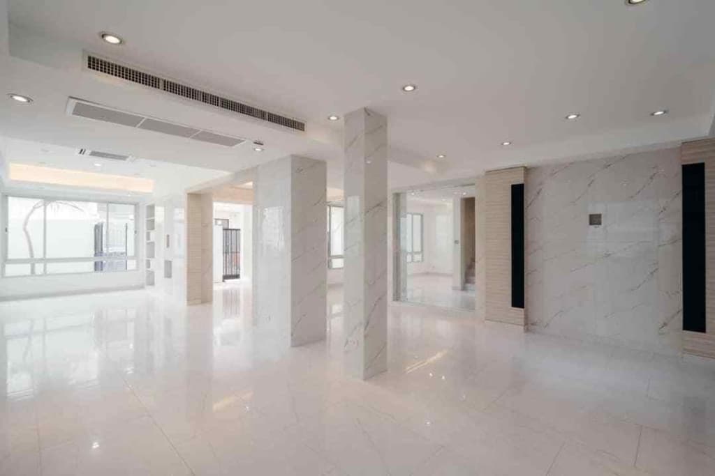 Sukhumvit 15 Townhome