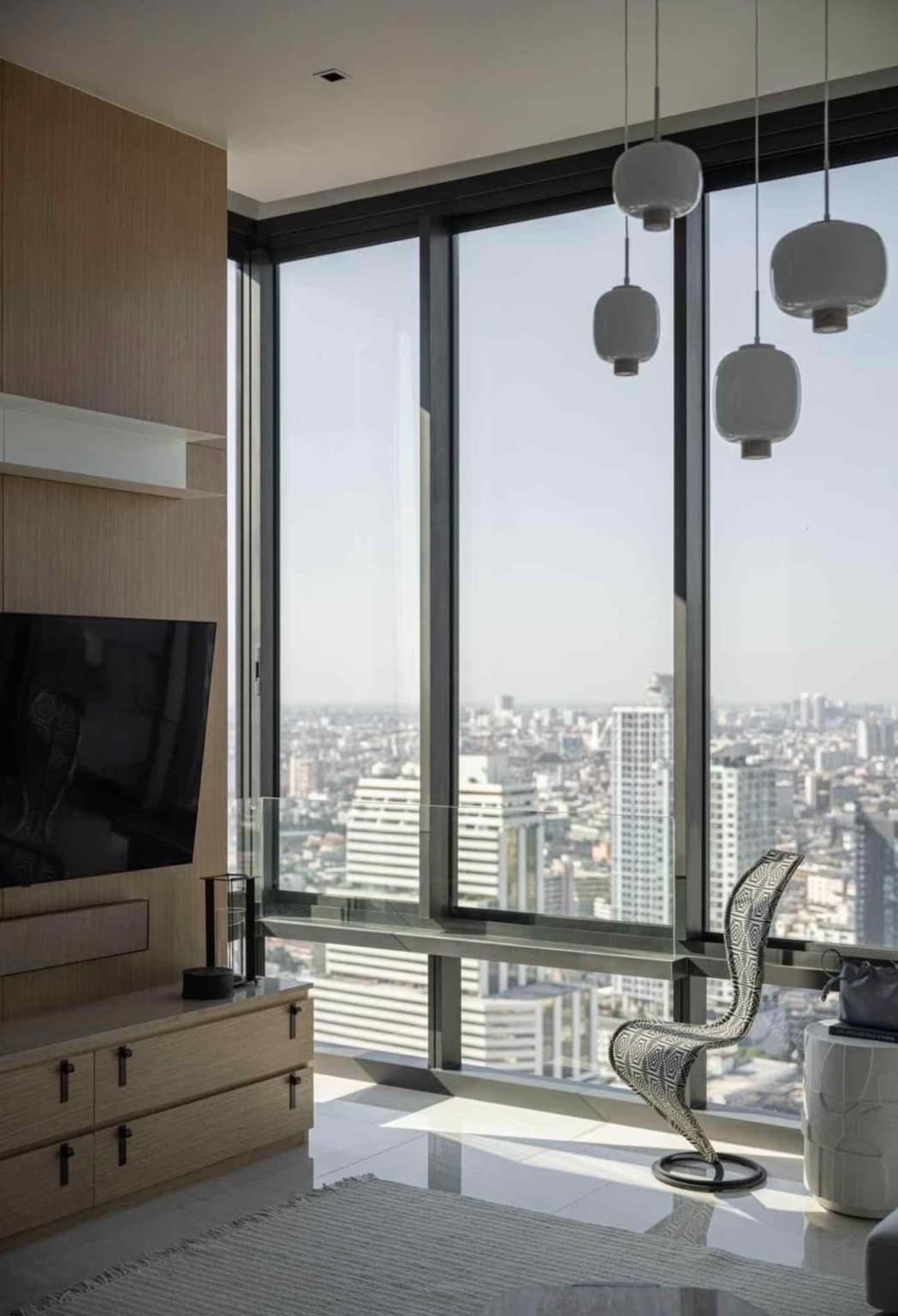 Ashton Silom