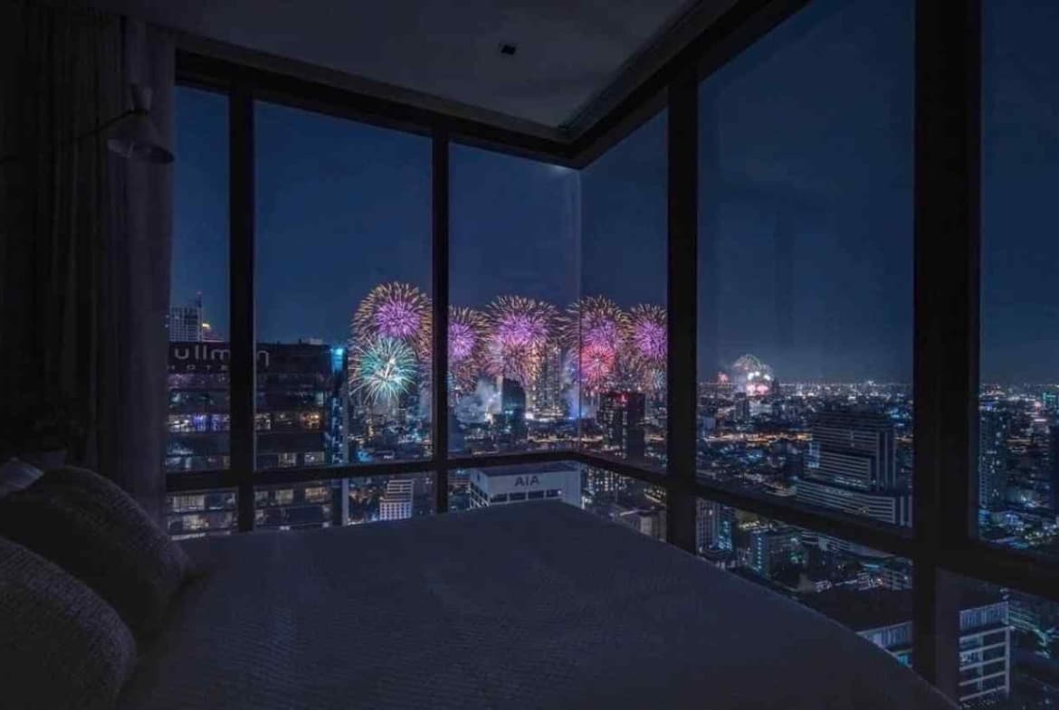 Ashton Silom