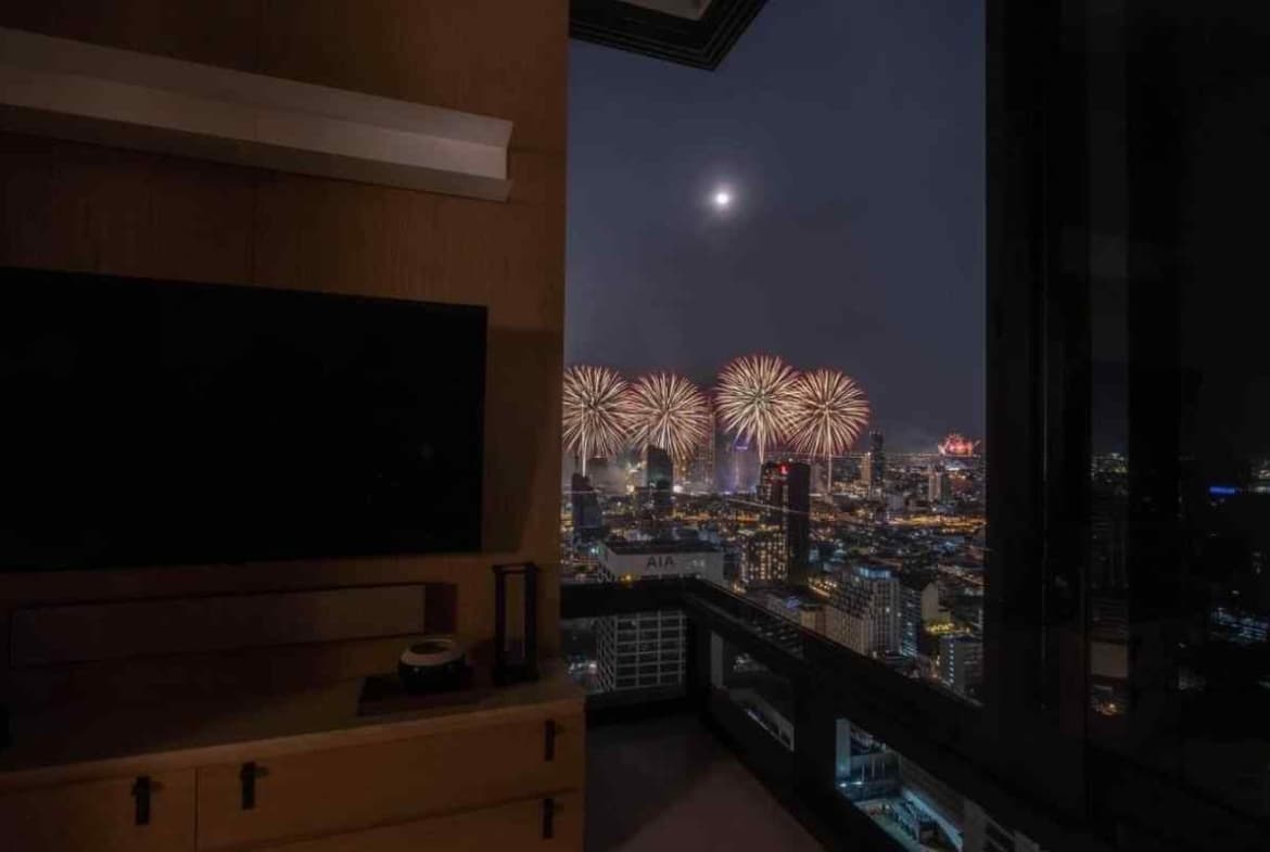 Ashton Silom