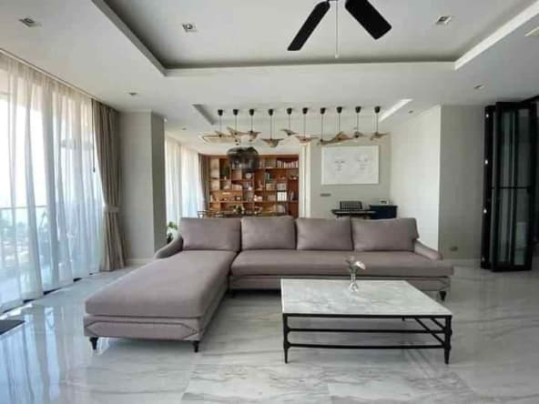 Beachfront Jomtien Residence Duplex Penthouse