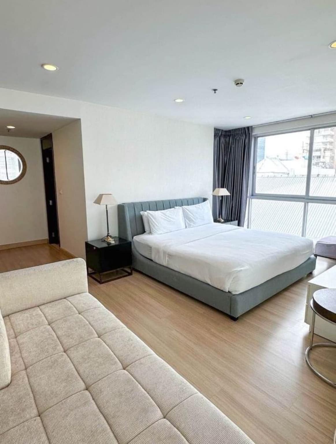 The Rajdamri Serviced Residence
