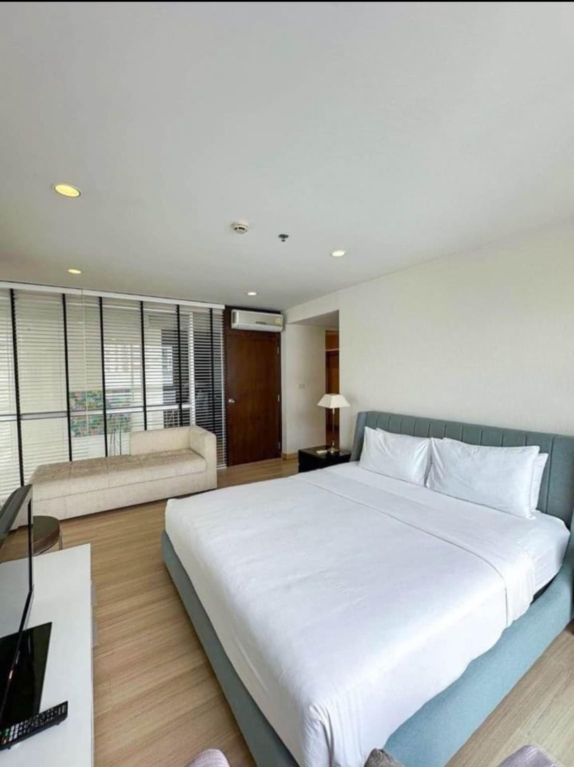 The Rajdamri Serviced Residence