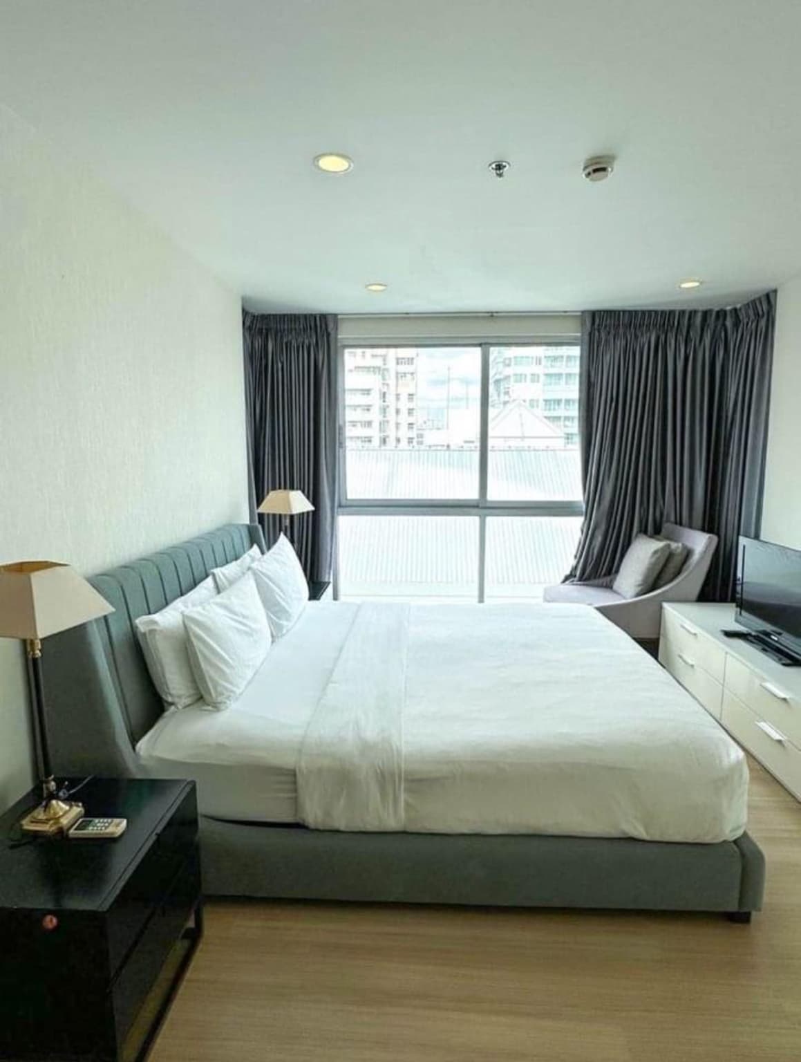 The Rajdamri Serviced Residence