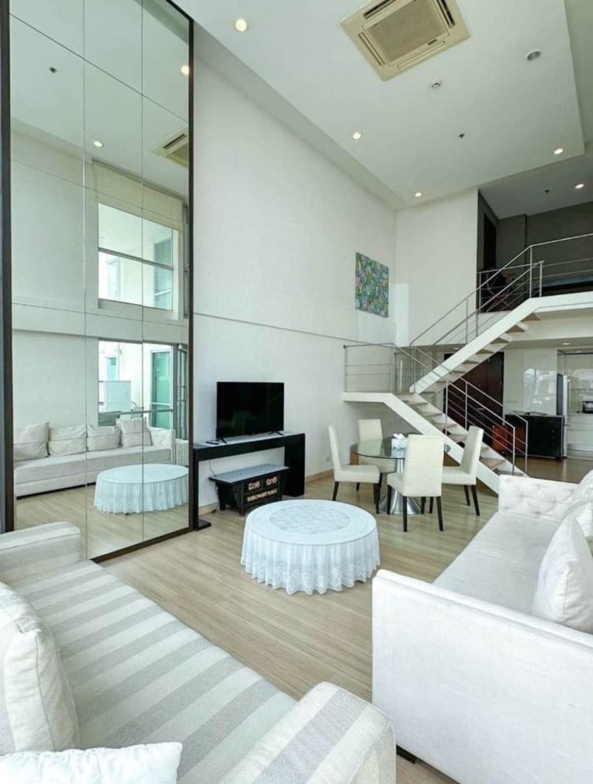 The Rajdamri Serviced Residence