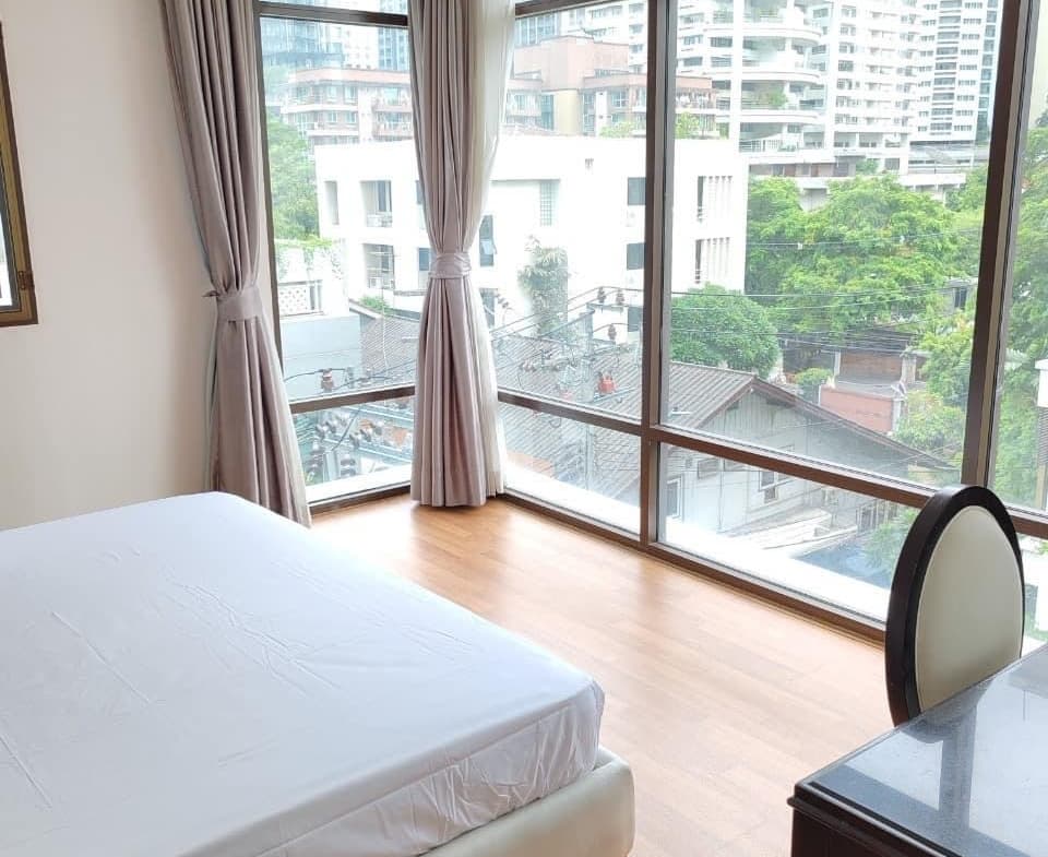 Pearl Residence Sukhumvit 24