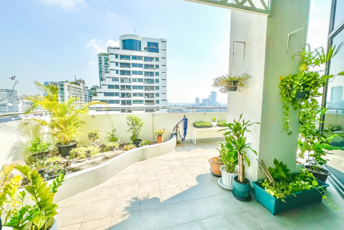 Supalai Place Condominium Sukhumvit 39