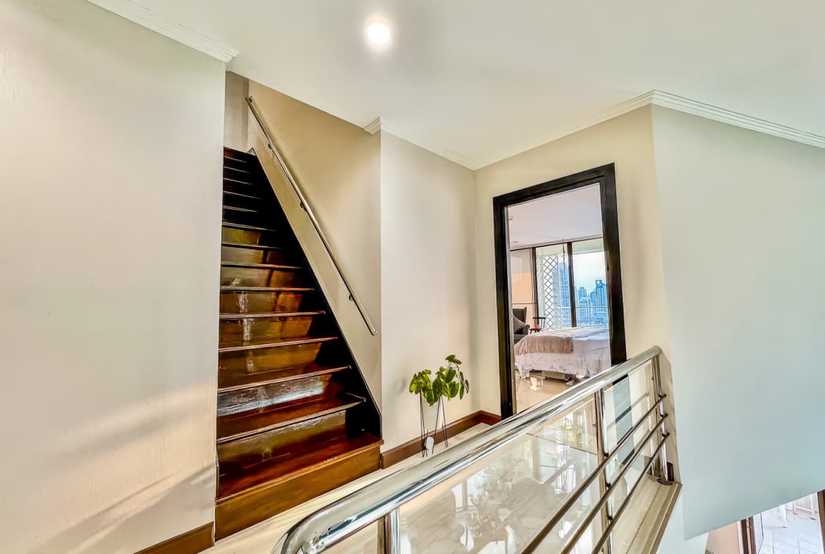 Supalai Place Condominium Sukhumvit 39
