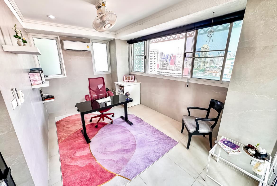 Supalai Place Condominium Sukhumvit 39