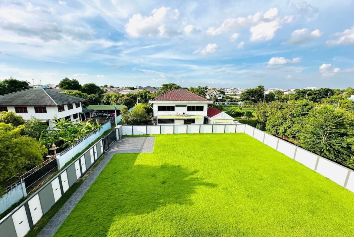 3.5-Storey Single House, Don Mueang
