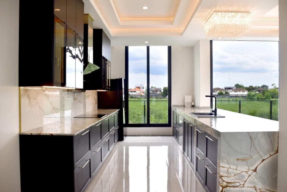 3.5-Storey Single House, Don Mueang
