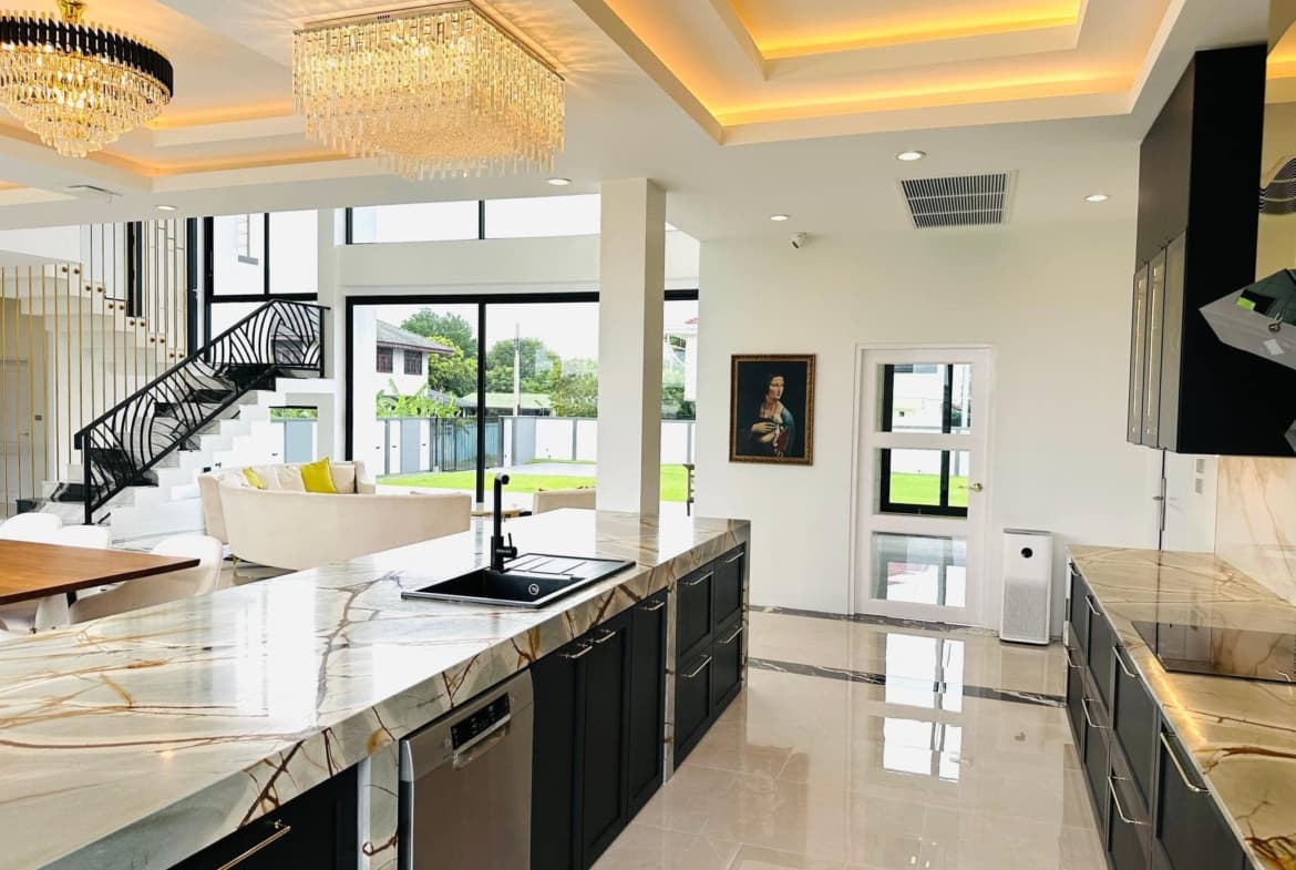 3.5-Storey Single House, Don Mueang