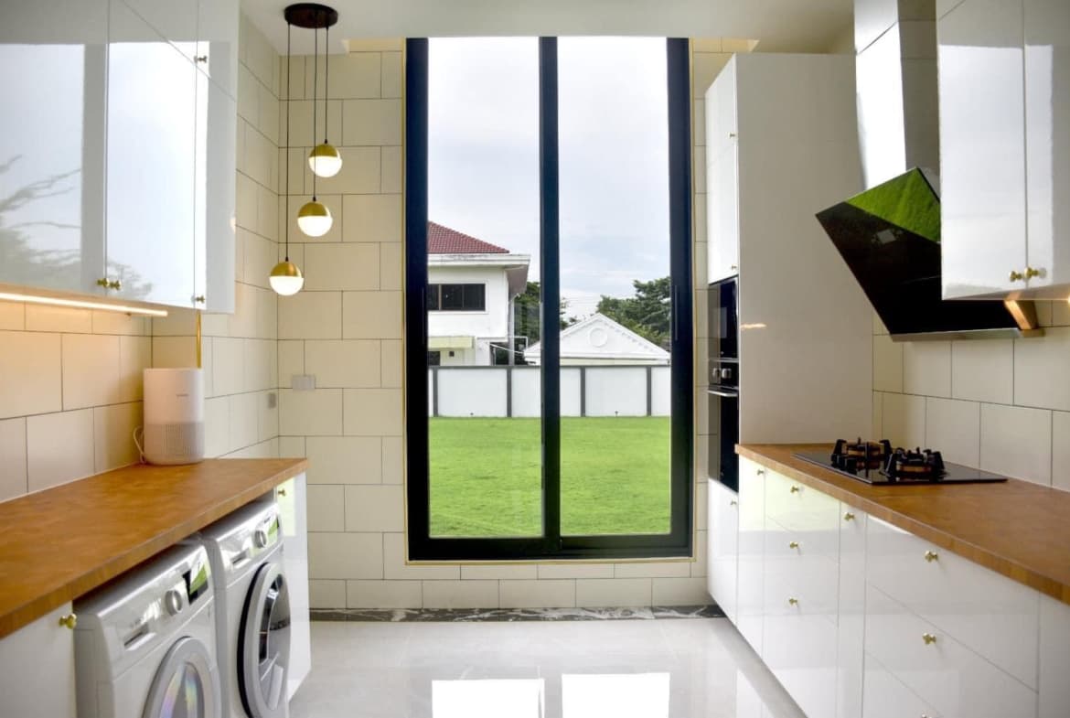3.5-Storey Single House, Don Mueang