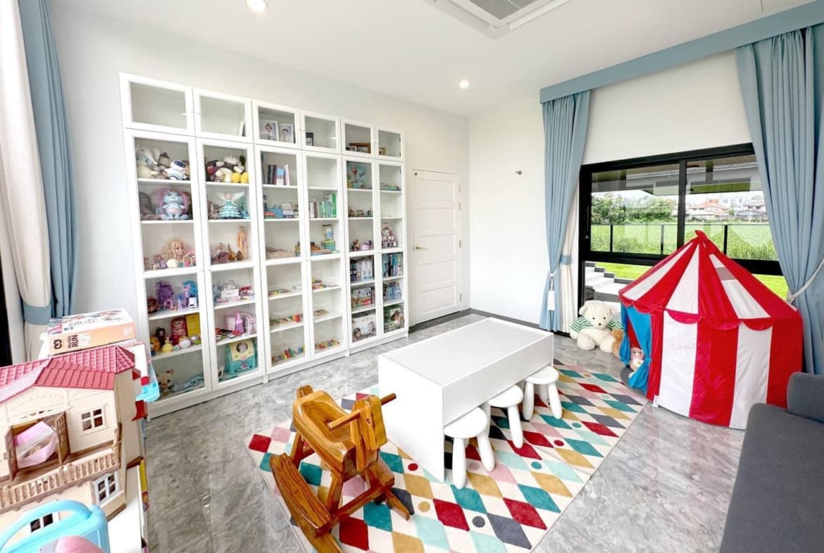 3.5-Storey Single House, Don Mueang