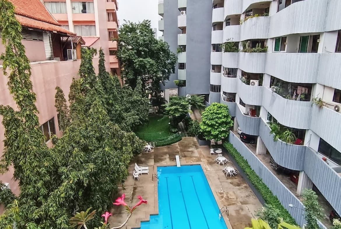 Premier Condominium