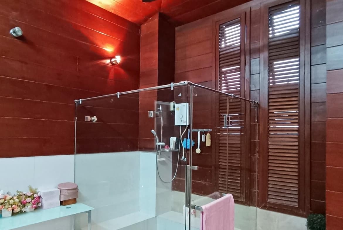 Premier Condominium