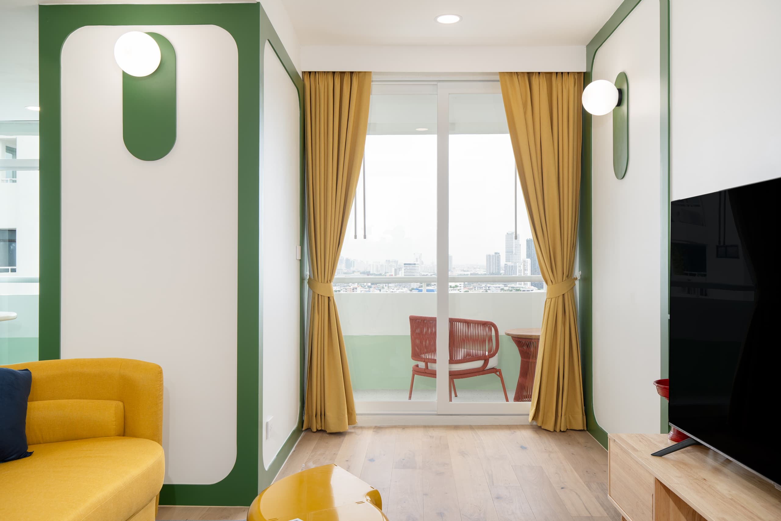 High-Floor Condo in Thonglor (Bauhaus Style)
