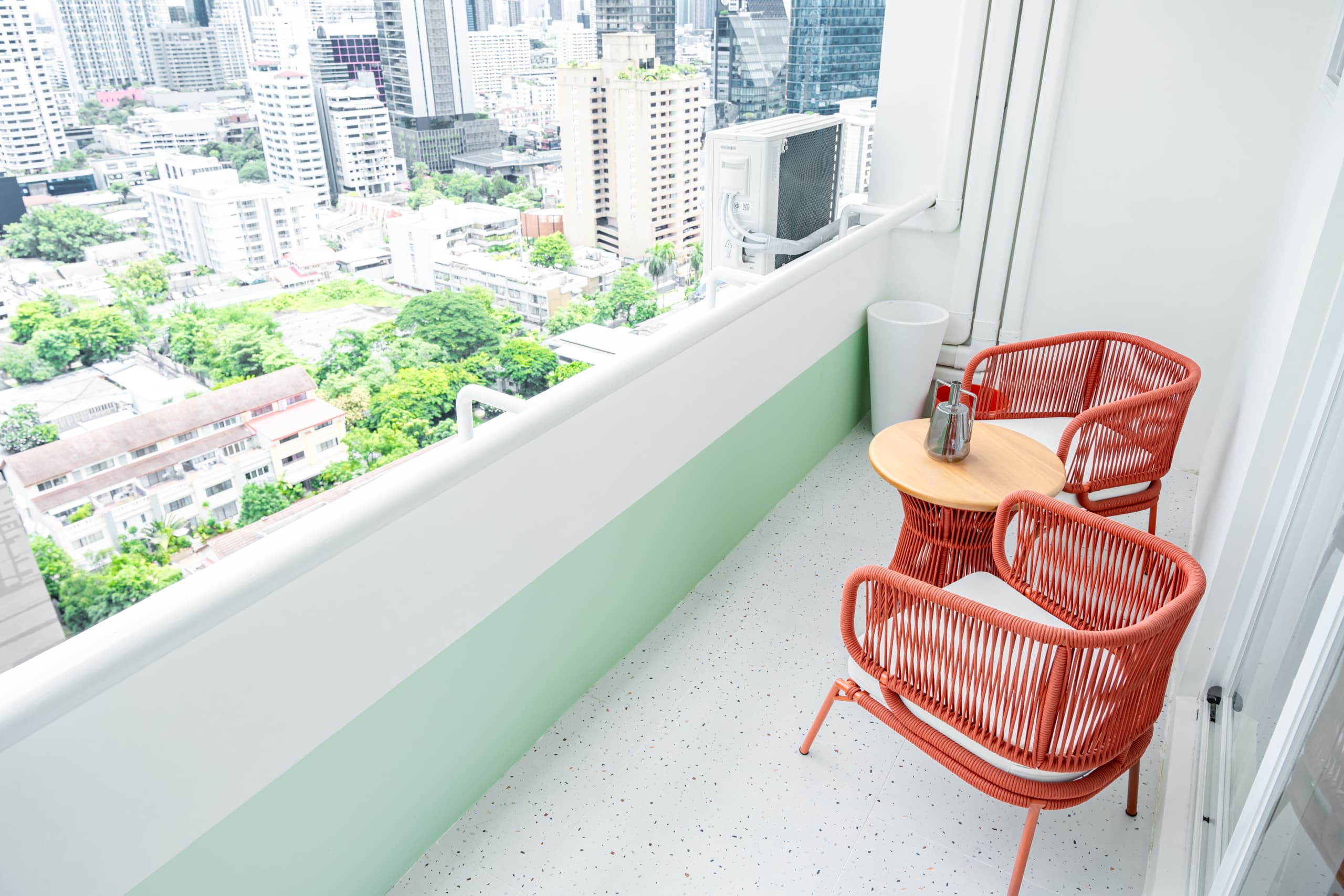 High-Floor Condo in Thonglor (Bauhaus Style)