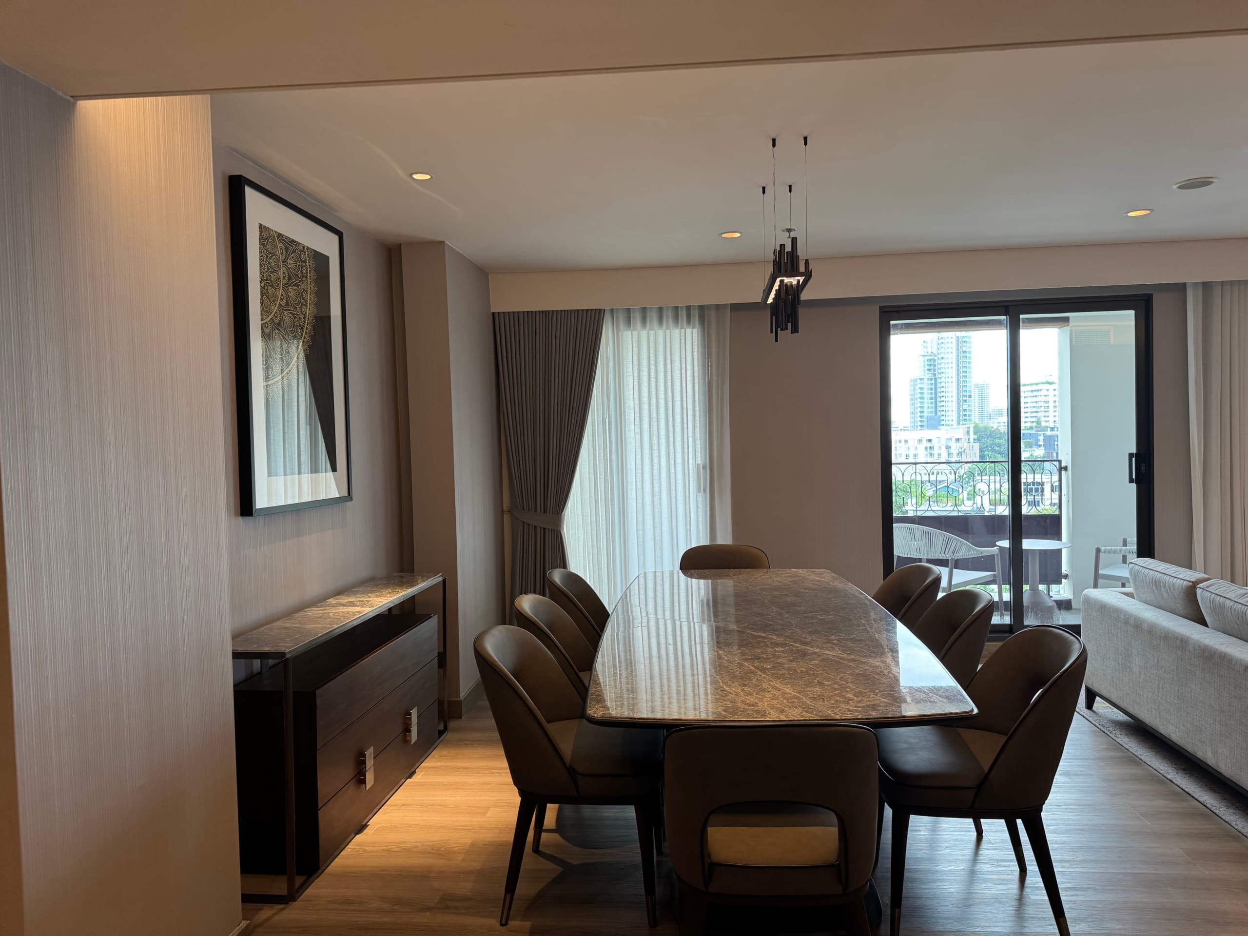 Spacious 3-Bedroom Luxury Residence in Sukhumvit 49