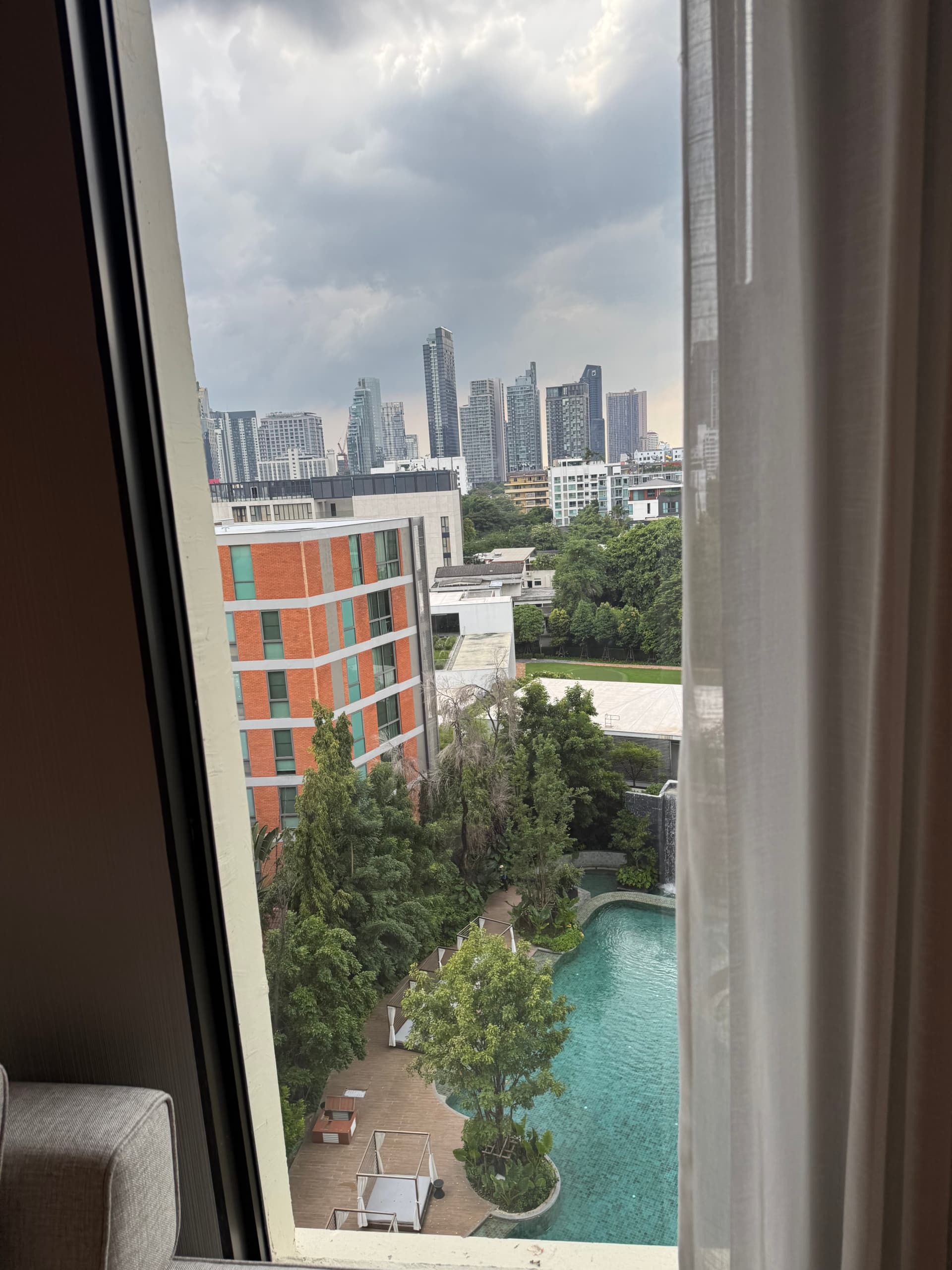 Spacious 3-Bedroom Luxury Residence in Sukhumvit 49