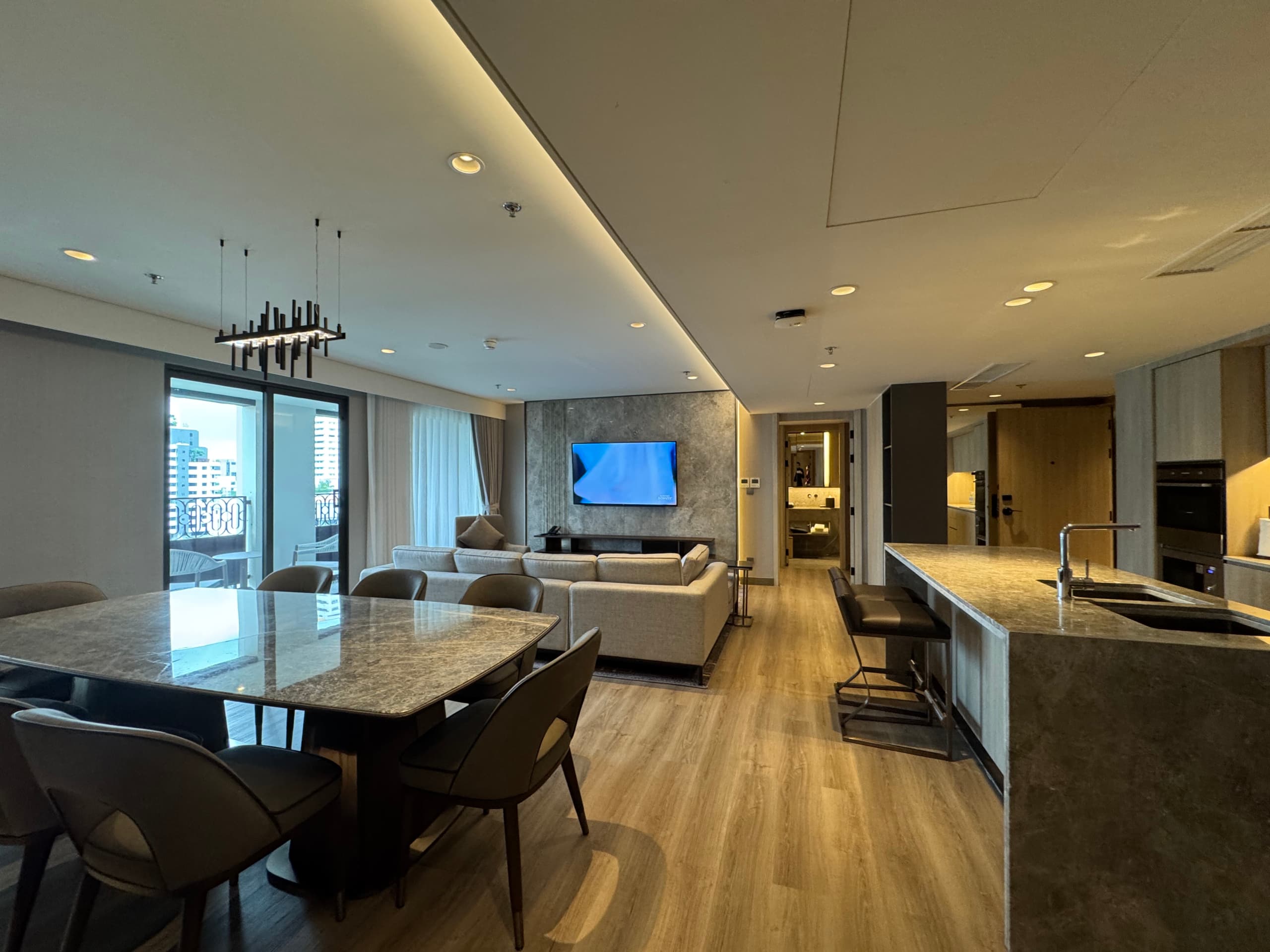 Spacious 3-Bedroom Luxury Residence in Sukhumvit 49
