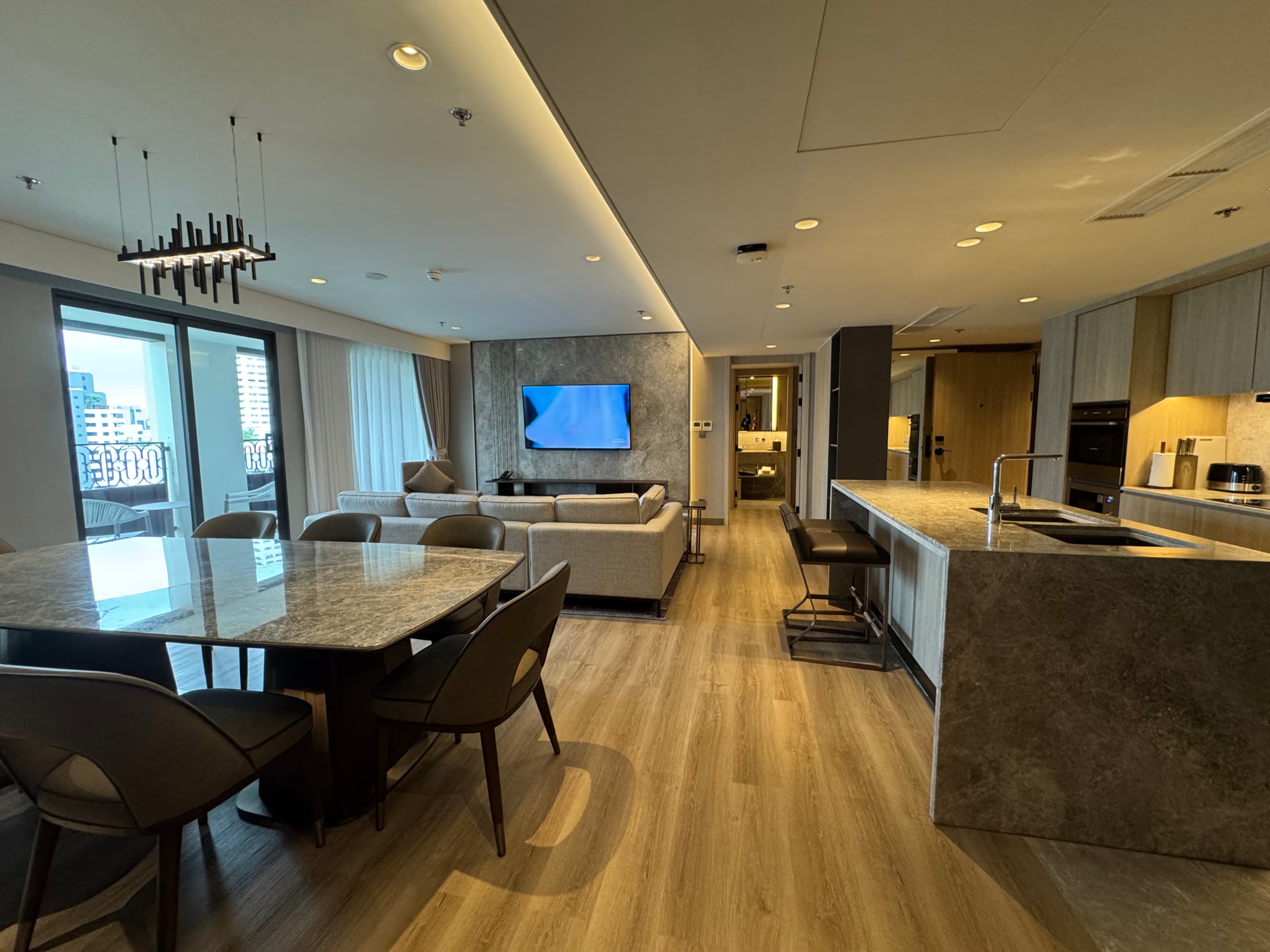 Spacious 3-Bedroom Luxury Residence in Sukhumvit 49
