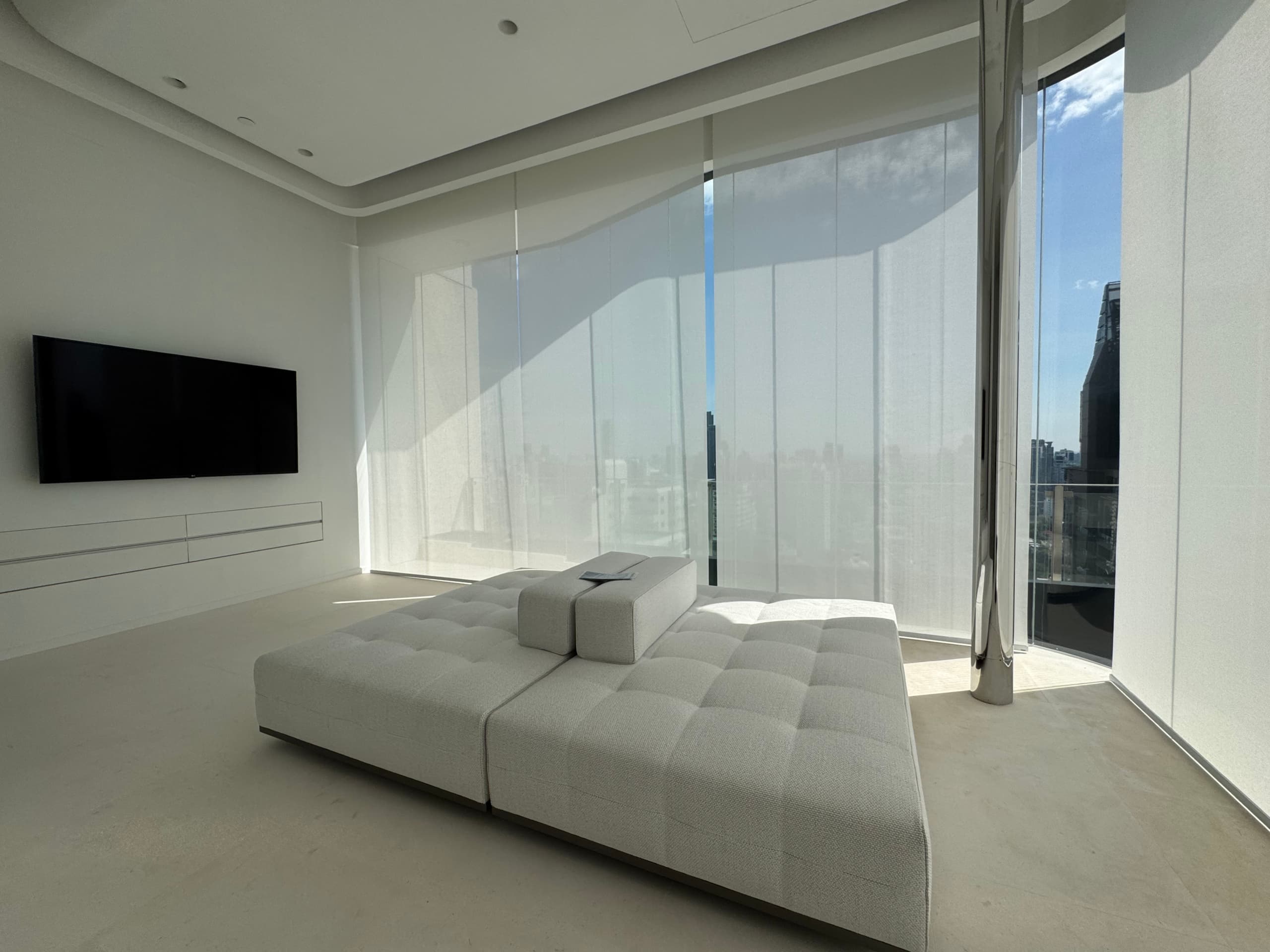 The Diplomat 39 (Sukhumvit 39)