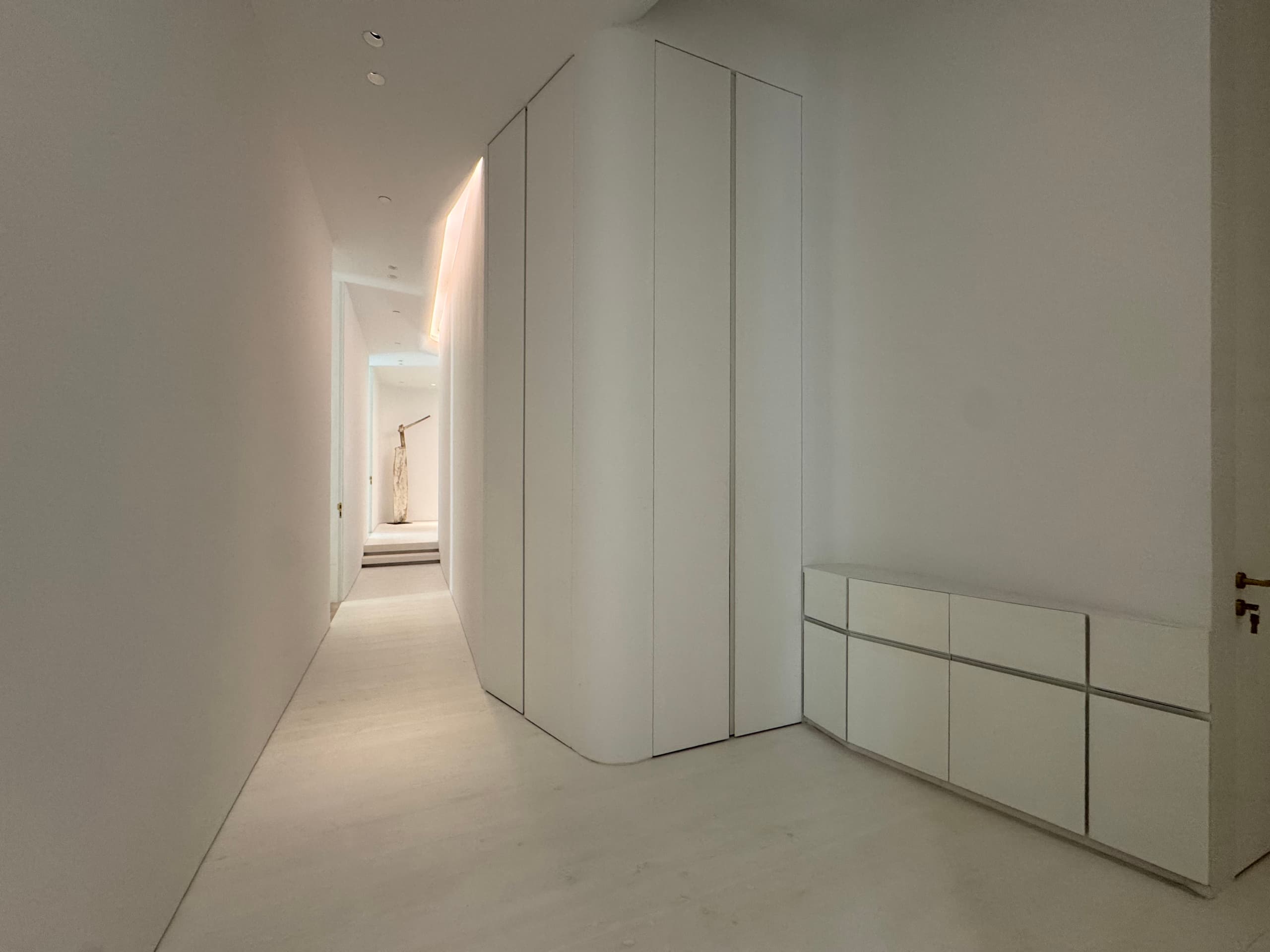 The Diplomat 39 (Sukhumvit 39)