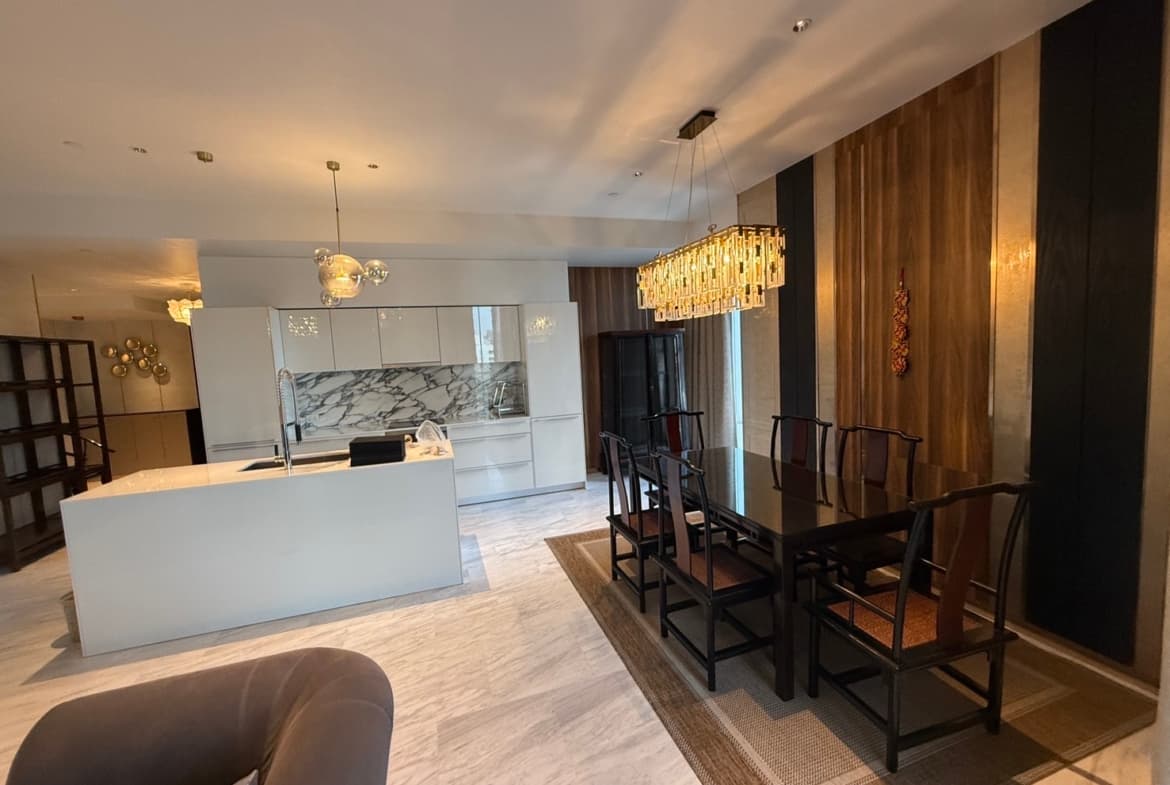 Four Seasons Private Residences