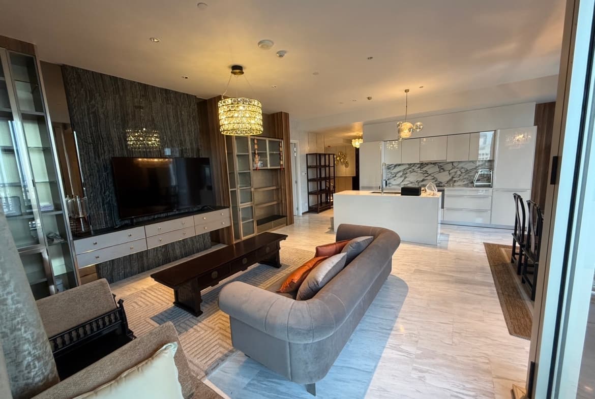 Four Seasons Private Residences
