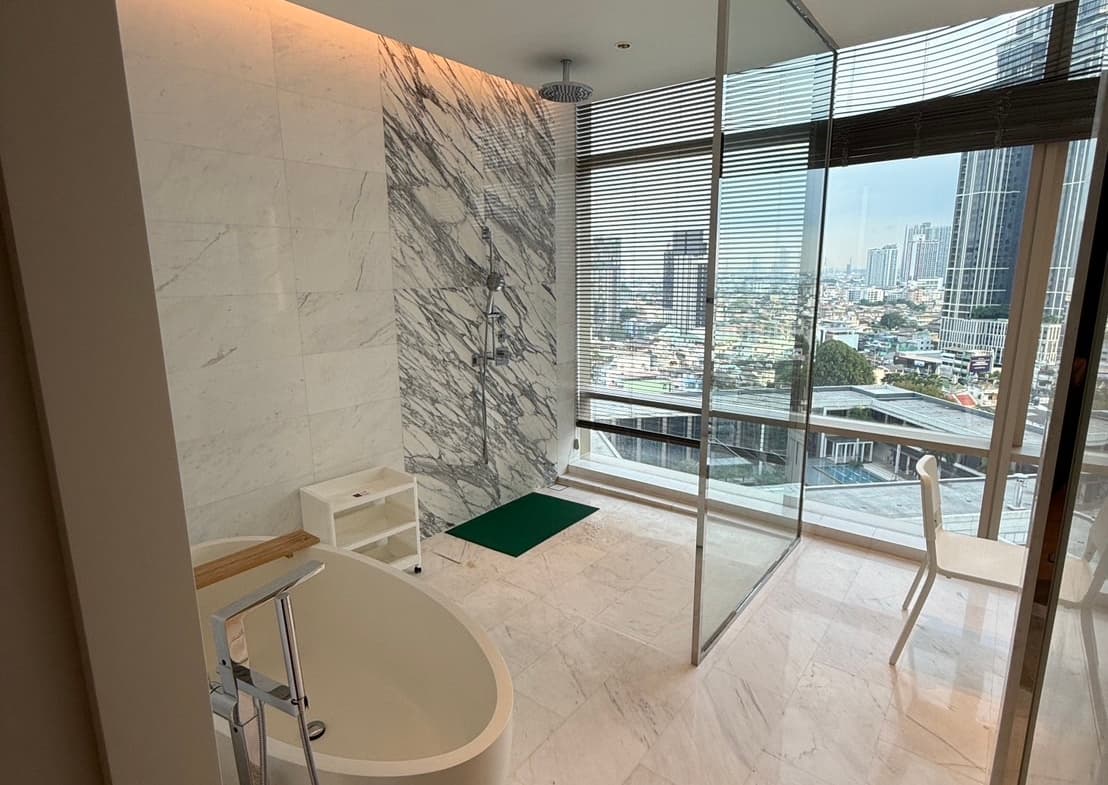 Four Seasons Private Residences