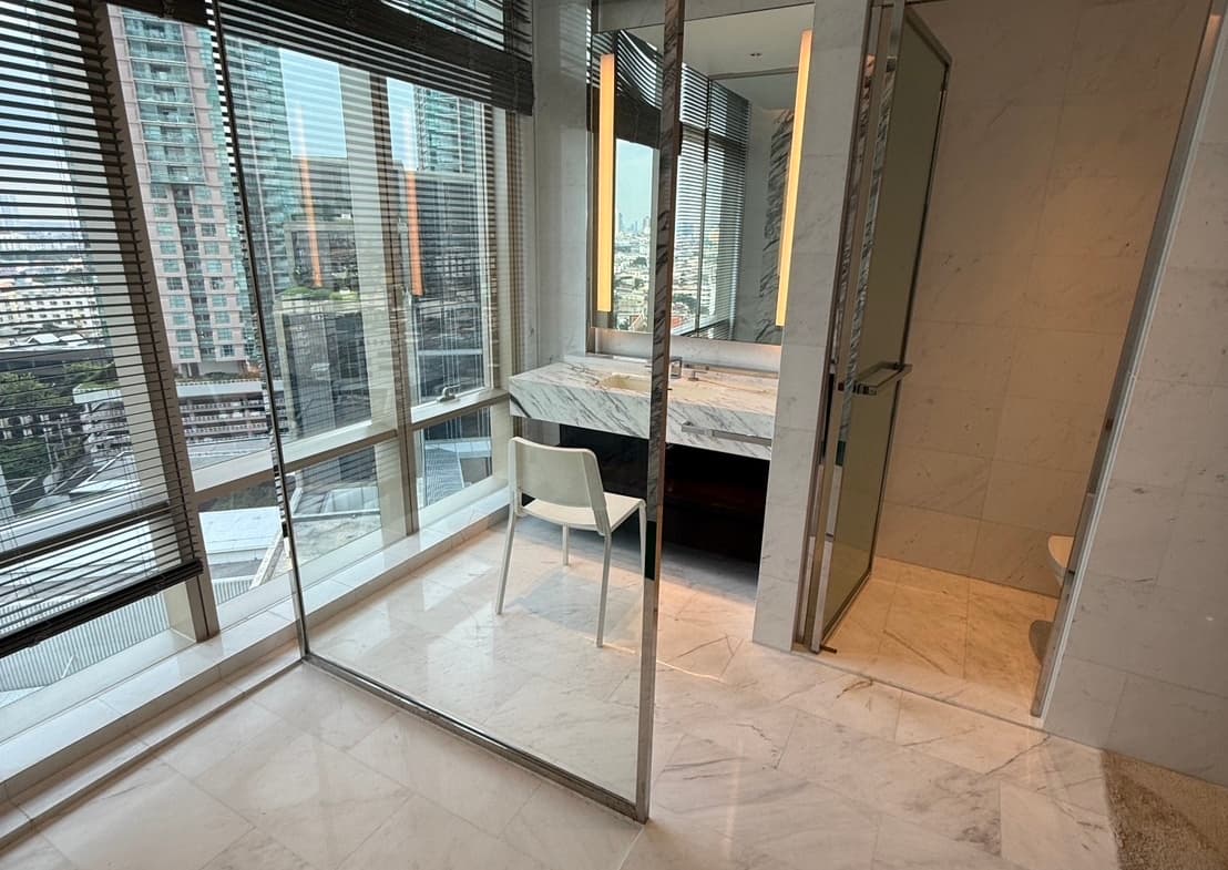 Four Seasons Private Residences