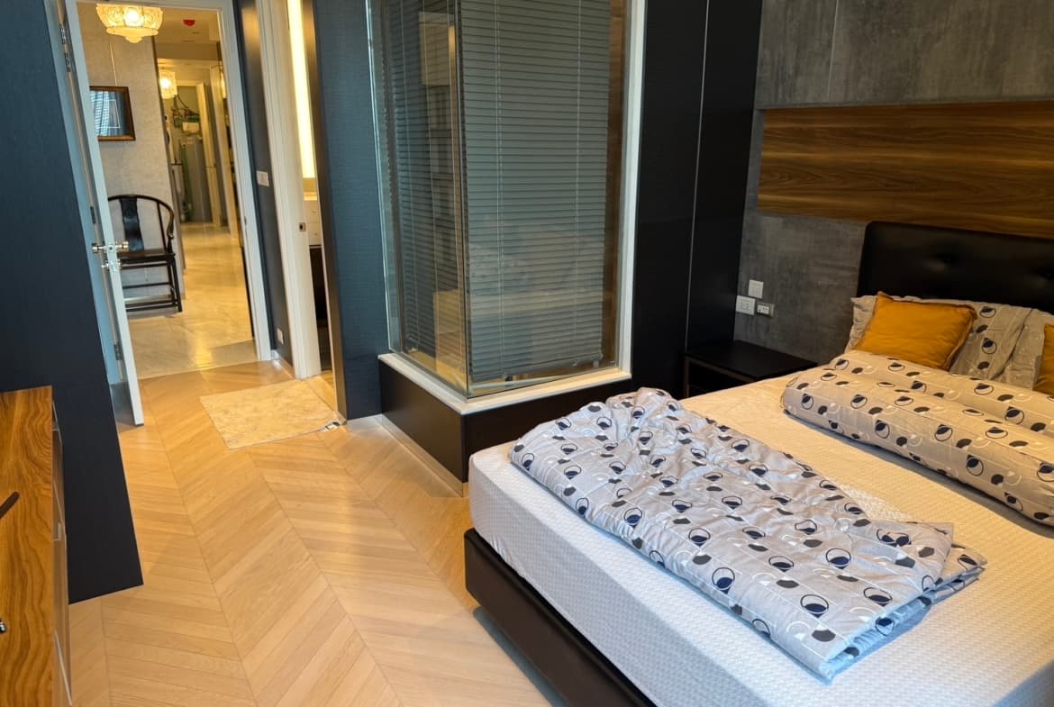 Four Seasons Private Residences