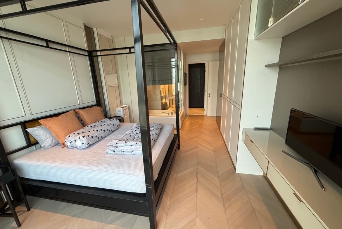 Four Seasons Private Residences