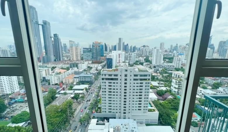 Ivy Thonglor 