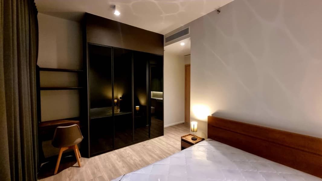 The Lofts Silom by Raimon Land