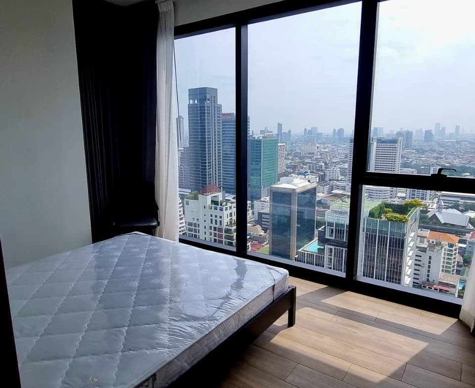 The Lofts Silom by Raimon Land